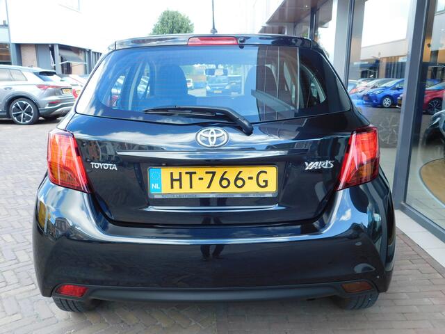Toyota YARIS 1.3 VVT-i Aspiration | Navi | Design Pack