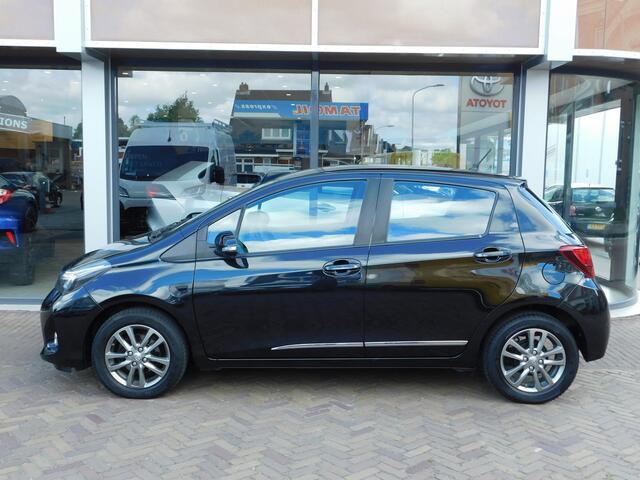 Toyota YARIS 1.3 VVT-i Aspiration | Navi | Design Pack
