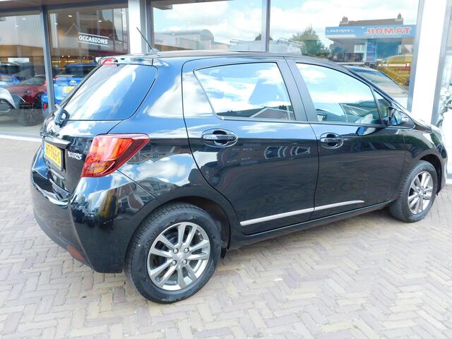 Toyota YARIS 1.3 VVT-i Aspiration | Navi | Design Pack