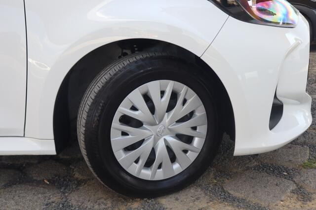 Toyota YARIS 1.5 Hybride | Geen import | Navigatie | Camera
