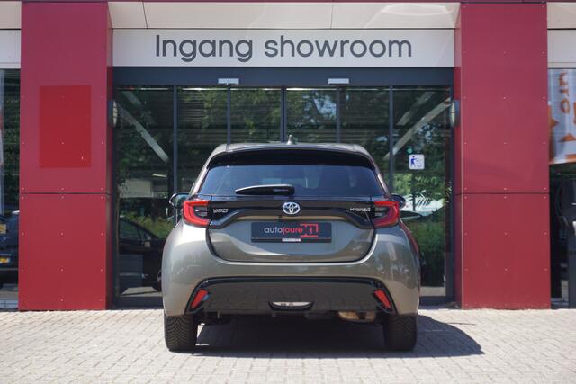 Toyota YARIS 1.5 Hybrid Dynamic | Camera | ACC | HUD | Winter Pakket | Smart Connect met 9 inch scherm |