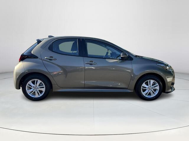 Toyota YARIS 1.5 Hybrid 115 Active | Navigatie | Licht metalen velgen | Carplay | Parkeercamera |