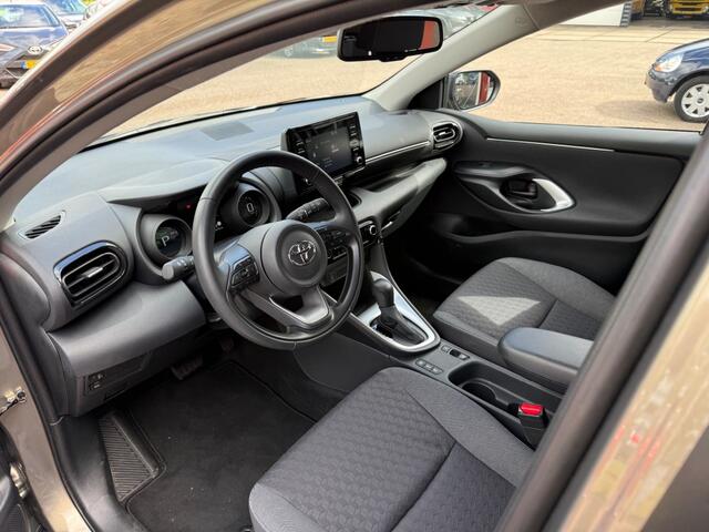 Toyota YARIS 1.5 HYBRID 5-DRS DYNAMIC AUTOMAAT! LUXE UITVIERING SLECHTS 14.176 KM