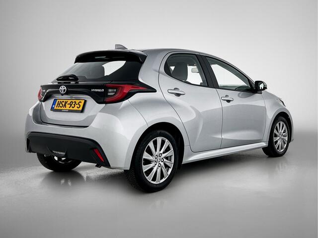 Toyota YARIS 1.5 Hybrid Dynamic Limited | HeadUp Display | Stoel-/ stuurverwarming | LM velgen | Bluetooth | Gereserveerd mevr. Dalman Willem