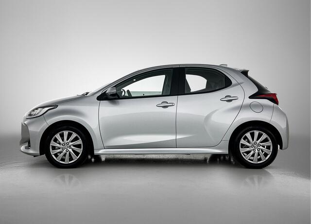 Toyota YARIS 1.5 Hybrid Dynamic Limited | HeadUp Display | Stoel-/ stuurverwarming | LM velgen | Bluetooth | Gereserveerd mevr. Dalman Willem