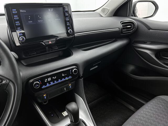 Toyota YARIS 1.5 Hybrid Dynamic Limited | HeadUp Display | Stoel-/ stuurverwarming | LM velgen | Bluetooth | Gereserveerd mevr. Dalman Willem