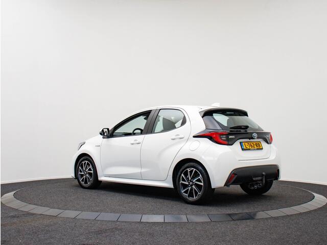 Toyota YARIS 1.5 Hybrid Dynamic | Trekhaak | Camera | Stoelverwarming