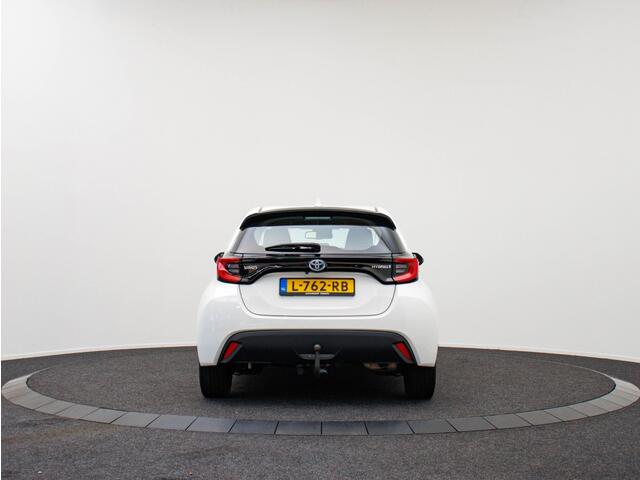 Toyota YARIS 1.5 Hybrid Dynamic | Trekhaak | Camera | Stoelverwarming