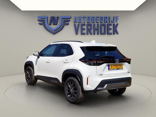 Toyota YARIS 1.5 Hybrid Explore NL Auto - Luxe uitvoering - Lage Kmstand!