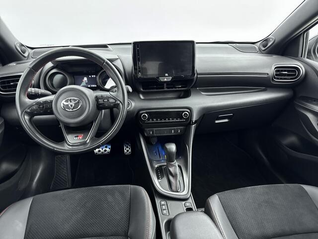 Toyota YARIS 1.5 Hybrid 130 GR Sport | Stoelverwarming | Full map navigatie | JBL Audio