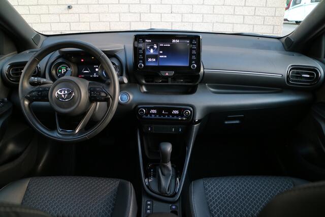 Toyota YARIS 1.5 Hybrid Executive | Navi | Leder | Camera | Automaat! |
