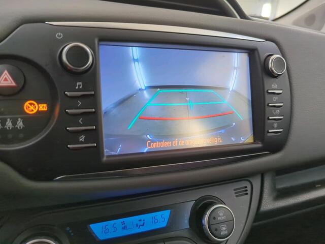 Toyota YARIS 1.0 VVT-i Aspiration Camera