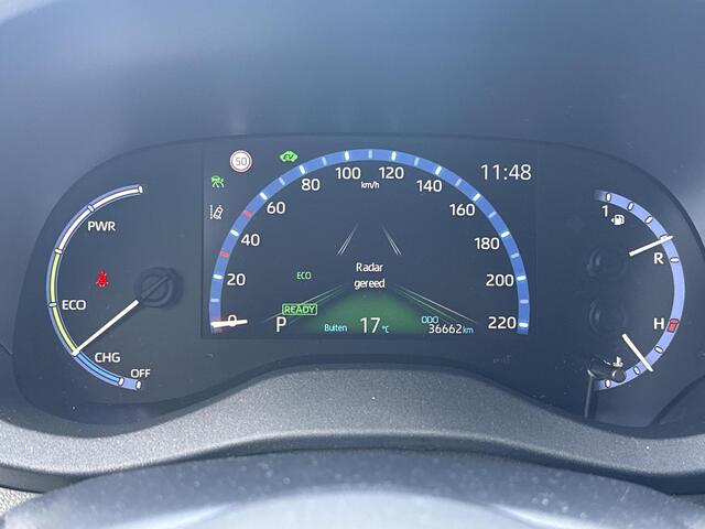 Toyota YARIS Cross 1.5 Hybrid First Edition **NAVIGATIE/ KEYLESS/ CRUISE CONTROL ADAPTIEF/ 36 MAANDEN GARANTIE**