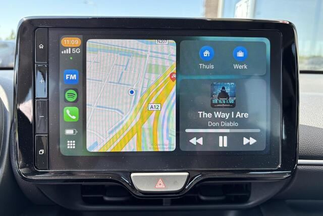 Toyota YARIS 1.5 Hybrid 115 Active Limited, Parkeersensoren, Stoelverwarming, Apple carplay, Android auto.