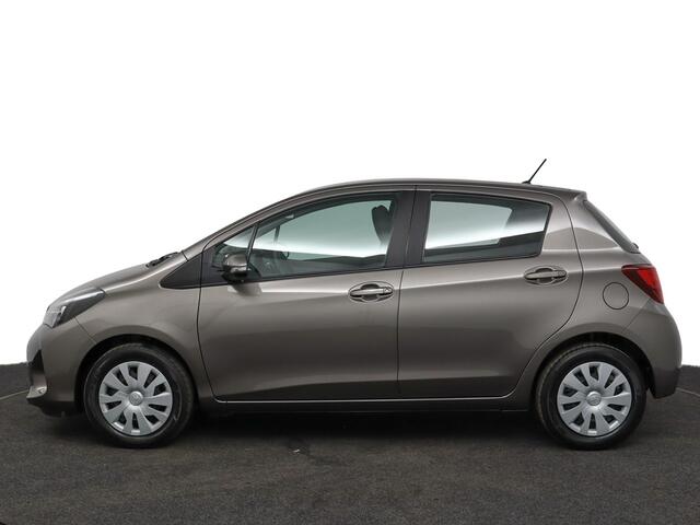 Toyota YARIS 1.3 VVT-i Business Plus | Achteruitrijcamera | Automaat | Airconditioning |