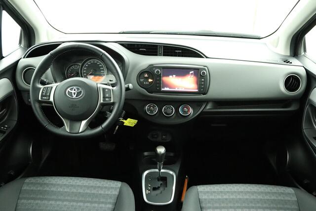 Toyota YARIS 1.3 VVT-i Business Plus | Achteruitrijcamera | Automaat | Airconditioning |