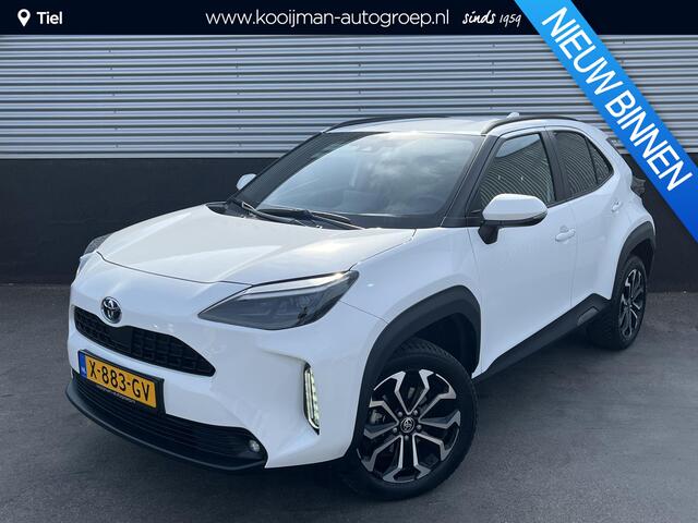Toyota YARIS Cross 1.5 Hybrid Dynamic Navigatie, 1e eign. NL-Auto, LMV + All season banden, Privacy glass, Smart Key, Achteruitrijcamera, LED, Adaptieve cruise control
