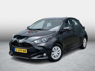 toyota-yaris-1.5-hybrid-active-park