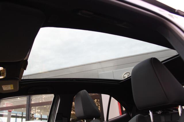 Toyota YARIS Cross 1.5 Hybrid 130 Launch Edition | Rijklaar | Panorama | Blind Spot | Head Up | JBL | Apple/Android | Navi | PDC | Stoel/Stuur-verwarming