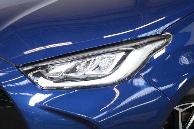 Toyota YARIS 1.5 Hybrid Dynamic Plus, Head Up Display ,Blind Spot, Parkeersensoren