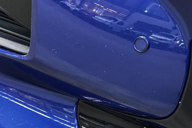 Toyota YARIS 1.5 Hybrid Dynamic Plus, Head Up Display ,Blind Spot, Parkeersensoren