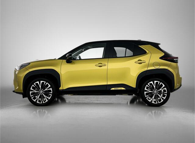 Toyota YARIS Cross 1.5 Hybrid Executive Limited | Panoramadak | Stoelverwarming | Blindspot | Navigatie | PDC voor en achter |