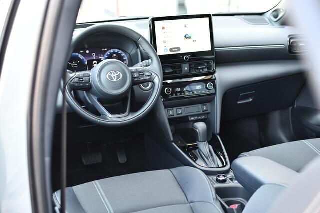 Toyota YARIS Cross 1.5 Hybrid 130 AWD Launch Edition AWD Limited 130pk | Panoramadak | JBL | HUD | Dodehoekdetectie |