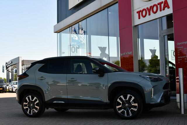 Toyota YARIS Cross 1.5 Hybrid 130 AWD Launch Edition AWD Limited 130pk | Panoramadak | JBL | HUD | Dodehoekdetectie |