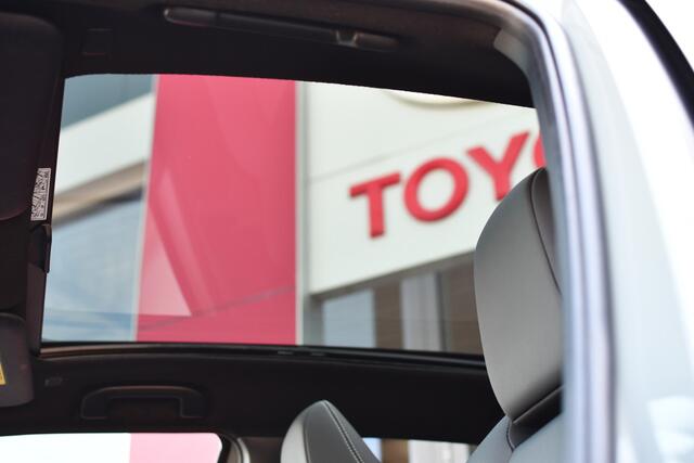 Toyota YARIS Cross 1.5 Hybrid 130 AWD Launch Edition AWD Limited 130pk | Panoramadak | JBL | HUD | Dodehoekdetectie |