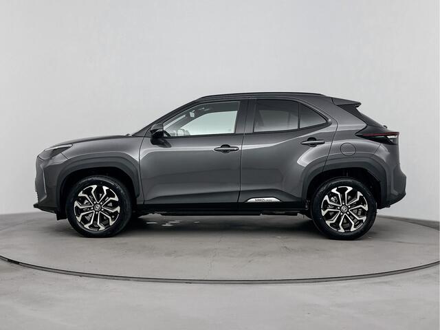 Toyota YARIS Cross 1.5 Hybrid 130 Dynamic | Parkeercamera | Metaallak | Lichtmetalen Velgen |