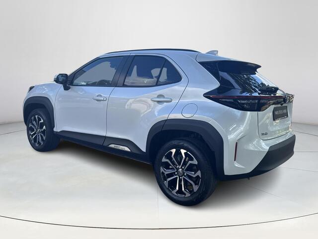 Toyota YARIS Cross 1.5 Hybrid 130 Dynamic | 06-10141018 Voor meer informatie
