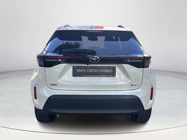 Toyota YARIS Cross 1.5 Hybrid 130 Dynamic | 06-10141018 Voor meer informatie