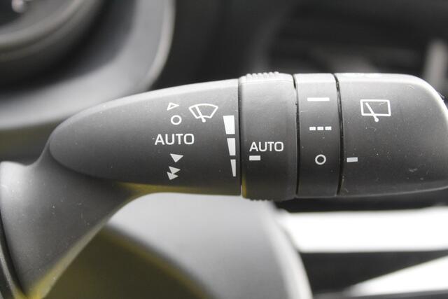 Toyota YARIS Cross 1.5 Hybrid Active Apple carplay/ android auto l Armsteun l Elektrisch inklapbare buitenspiegels l Climate control l Achteruitrijcamera