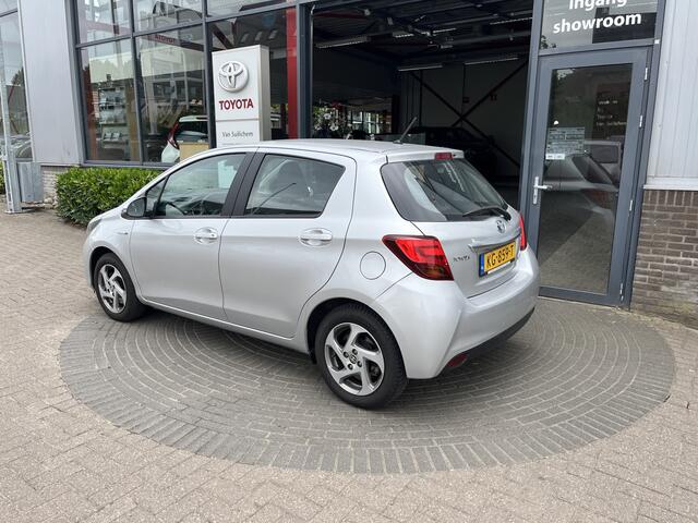 Toyota YARIS 1.5 Hybrid Trend