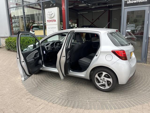 Toyota YARIS 1.5 Hybrid Trend