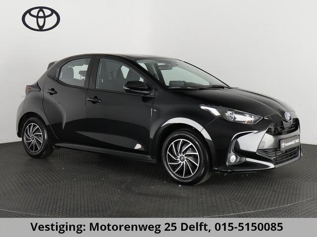 Toyota YARIS 1.5 HYBRIDE BLACKLINE GARANTIE 5-2034 AUTOMAAT. CLOUD NAVI. SLECHTS 11.000 KM.
