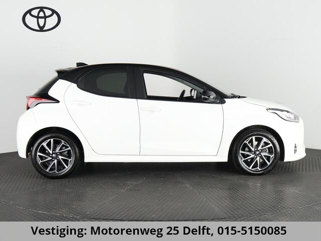 Toyota YARIS 1.5 HYBRID DYNAMIC PACK AUTOMAAT GARANTIE 2-2033! LMV.CAMERA.ADAPTIVE CRUISE.CLOUD NAVIGATIE