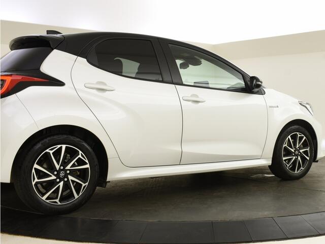 Toyota YARIS 1.5 Hybrid Premiere Edition