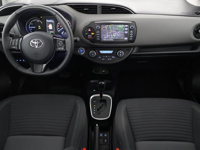 Toyota YARIS 1.5 Hybrid Dynamic Pack | Navigatie | Camera | Dealer onderhouden | Garantie tot 02-2030