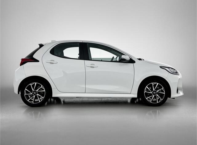 Toyota YARIS 1.5 Hybrid Dynamic | 1e Eigenaar | Dealer Onderhouden | BTW auto | Apple Carplay / Android Auto |
