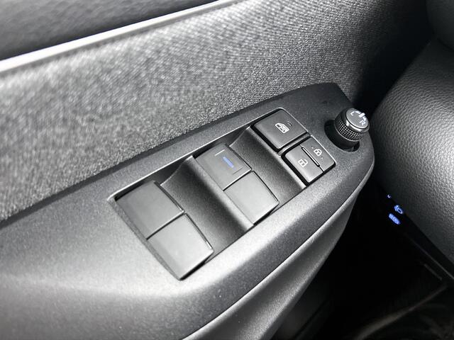 Toyota YARIS 1.5 Hybrid Dynamic | 1e Eigenaar | Dealer Onderhouden | BTW auto | Apple Carplay / Android Auto |