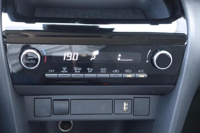 Toyota YARIS Cross 1.5 Hybrid 115 Active, Lichtmetalen velgen