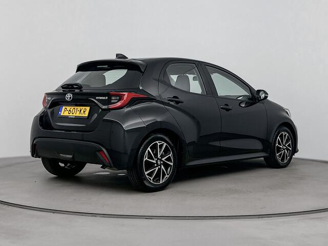 Toyota YARIS 1.5 Hybrid Dynamic | Apple Carplay/Android Auto | Achteruitrijcamera | Bestuurdersstoel In Hoogte Verstelbaar | Buitenspiegels Elektrisch Verwarmd |