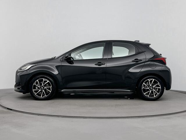 Toyota YARIS 1.5 Hybrid Dynamic | Apple Carplay/Android Auto | Achteruitrijcamera | Bestuurdersstoel In Hoogte Verstelbaar | Buitenspiegels Elektrisch Verwarmd |