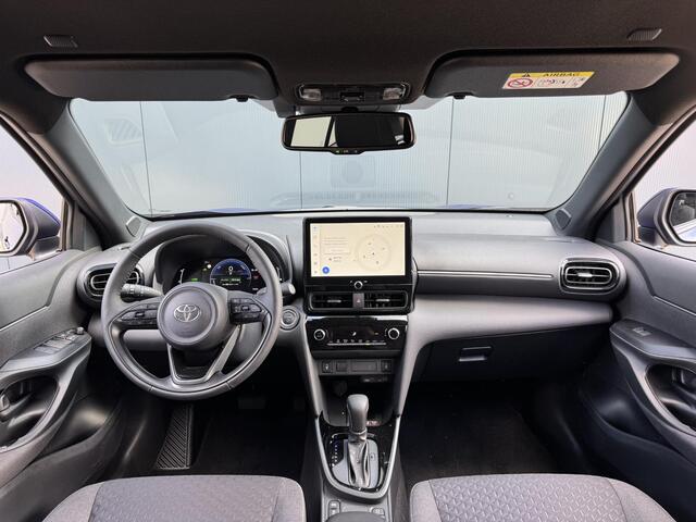 Toyota YARIS Cross 1.5 Hybrid 115 Dynamic | Nieuw op voorraad | Comfort pack | Dodehoekdetectie | PDC V+A | Draadloze telefoonlader + carplay |