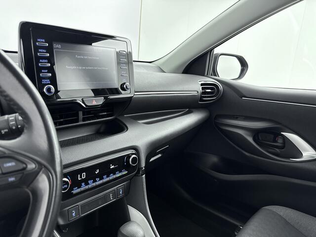 Toyota YARIS 1.5 Hybrid Dynamic Limited | Stoelverwarming | Carplay | Parkeercamera |