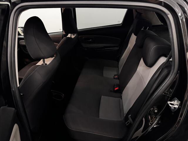 Toyota YARIS 1.5 Hybrid Dynamic Clima, Camera, Navi, Keyless start, Cruise control, Rijstrook correctie