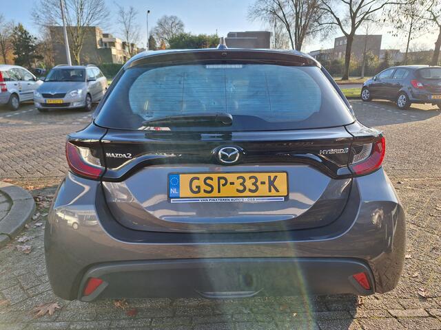 Toyota YARIS 1.5 HYBRIDE (is een Mazda 2 = identiek)