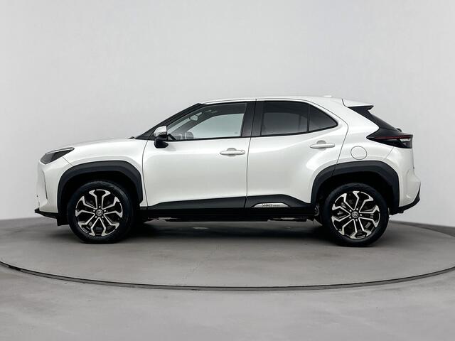 Toyota YARIS Cross 1.5 Hybrid Dynamic Limited | Parkeercamera | 17" Lichtmetalen velgen | Apple Carplay -/ Android Auto |