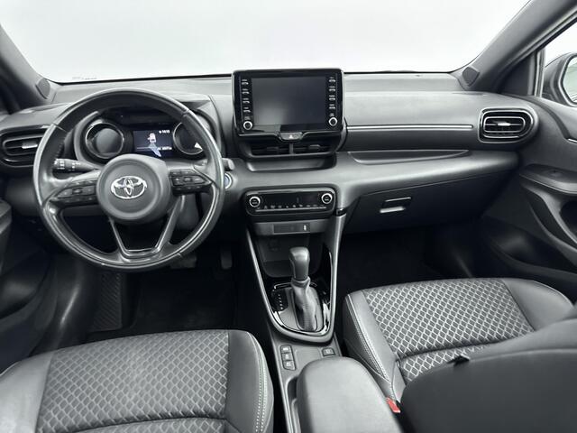 Toyota YARIS 1.5 Hybrid Style Limited | Glazen Panoramadak | Apple Carplay -/ Android Auto | Parkeercamera |